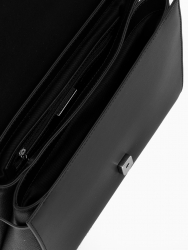 cr1405966-nero